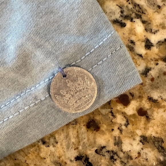 đź‘‘CROWNED Free - fear less Tee - Picture 3 of 7